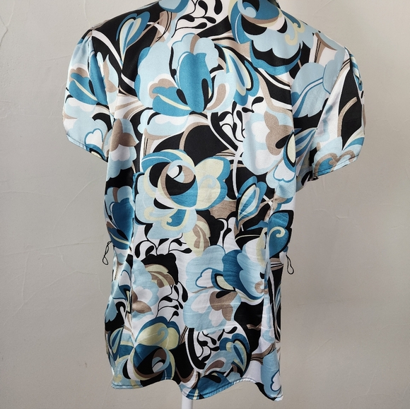 Apt. 9 Blue, Black & Cream Abstract Button-Down Tie-Waist Top - Picture 5 of 9